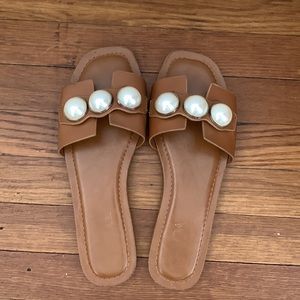 Zara brown leather slide sandal with pearls